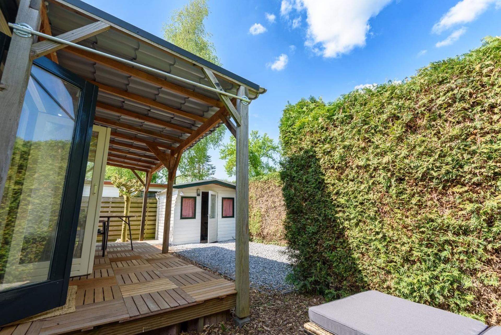 Chalet Op Rustig Park Op De Veluwe Putten Eksteriør billede