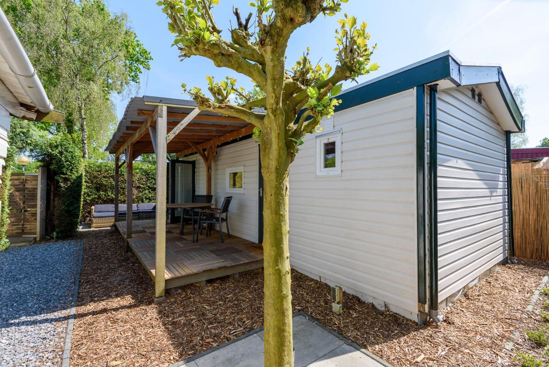 Chalet Op Rustig Park Op De Veluwe Putten Eksteriør billede